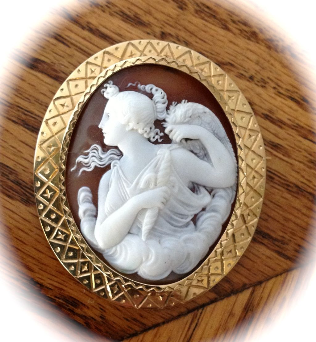 Museum Quality Antique Italian Shell Cameo Brooch of a Muse Museum Quality Antique Italian Shell Cameo Brooch of a Muse