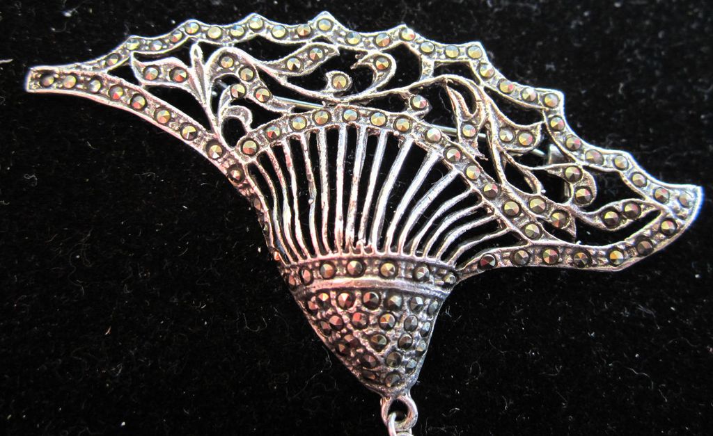 Vintage Art Deco Sterling Silver Marcasite and Onyx Brooch Pin Vintage Art Deco Sterling Silver Marcasite and Onyx Brooch Pin