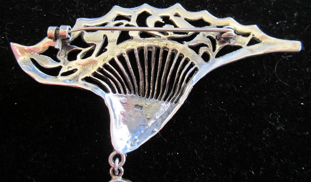 Vintage Art Deco Sterling Silver Marcasite and Onyx Brooch Pin Vintage Art Deco Sterling Silver Marcasite and Onyx Brooch Pin