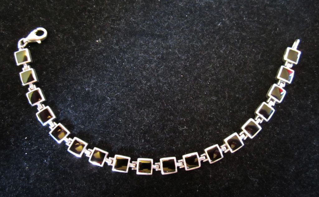 Vintage Reversible Sterling Silver Marcasite and Onyx Bracelet Vintage Reversible Sterling Silver Marcasite and Onyx Bracelet