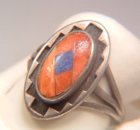 Vintage Navajo Teme Sterling Silver Sodalite/Lapis and Oyster Shell Inlay Ring Vintage Navajo Teme Sterling Silver Sodalite/Lapis and Oyster Shell Inlay Ring