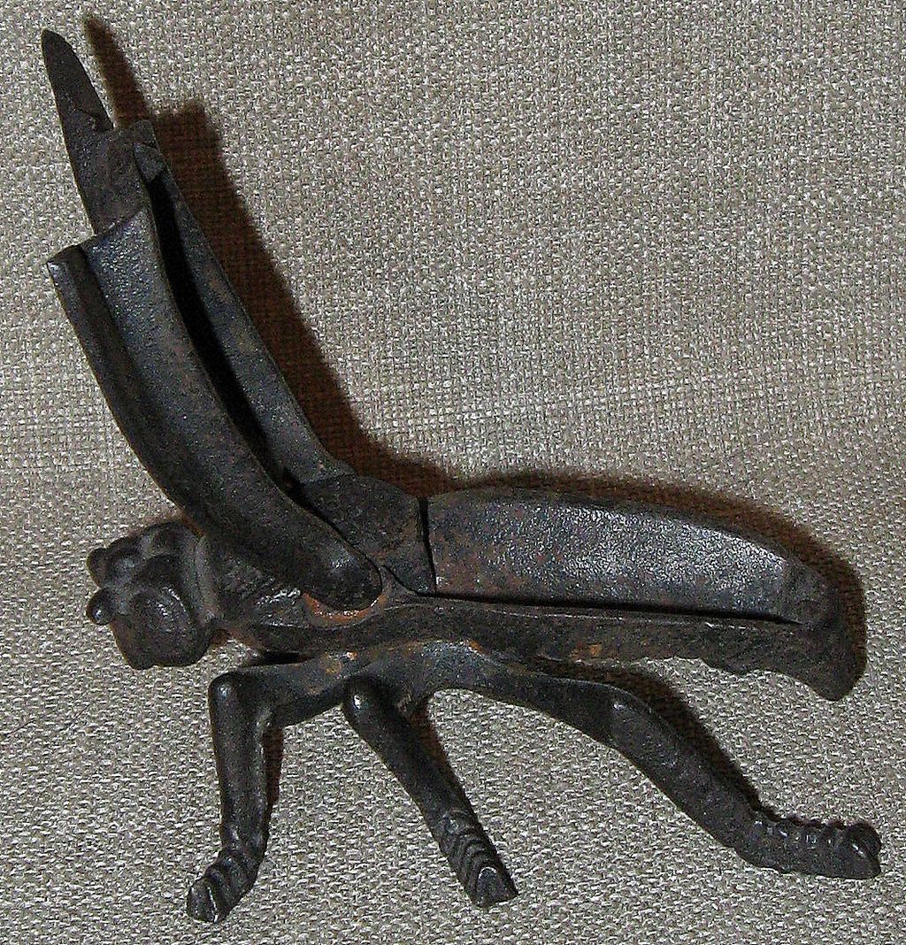 Primitive1920s England Cast Iron Figural Wasp Match Safe w/Hinged Wings Primitive1920s England Cast Iron Figural Wasp Match Safe w/Hinged Wings