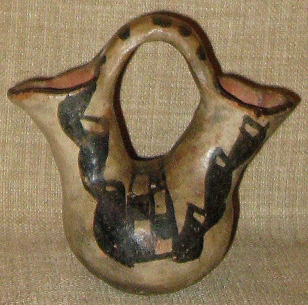 Hand Made & Hand Painted c1900-1910s Antique Navajo Wedding Vase Hand Made & Hand Painted c1900-1910s Antique Navajo Wedding Vase