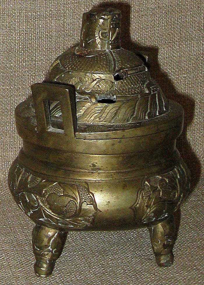 Gorgeous Signed 1800s Chinese Hand Chased Brass Censer Gorgeous Signed 1800s Chinese Hand Chased Brass Censer