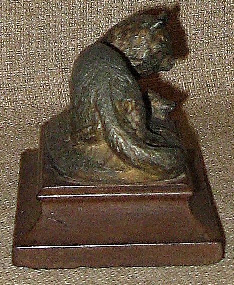 Stunning Antique French Spelter Bronze Cat & Mouse Figurine on Composition Base Stunning Antique French Spelter Bronze Cat & Mouse Figurine on Composition Base