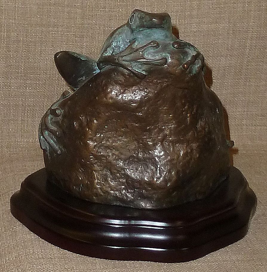 Beautiful Verdigris Bronze Frog on Rock w/Wood Base Beautiful Verdigris Bronze Frog on Rock w/Wood Base