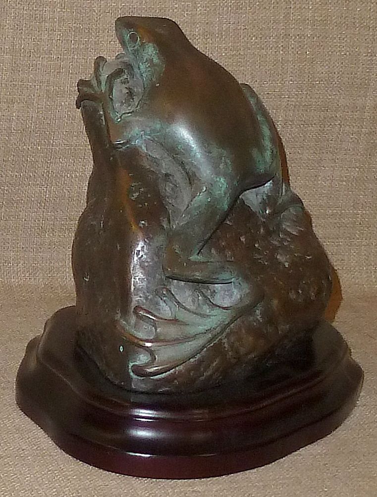 Beautiful Verdigris Bronze Frog on Rock w/Wood Base Beautiful Verdigris Bronze Frog on Rock w/Wood Base
