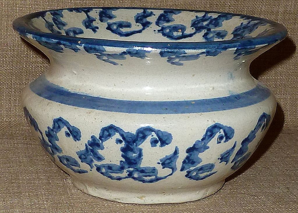 Antique Stoneware Pottery Spongeware Spittoon or Cuspidor Antique Stoneware Pottery Spongeware Spittoon or Cuspidor