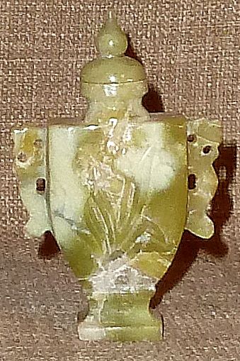 Vintage Chinese Carved Jade Snuff Bottle w/Openwork Handles Vintage Chinese Carved Jade Snuff Bottle w/Openwork Handles