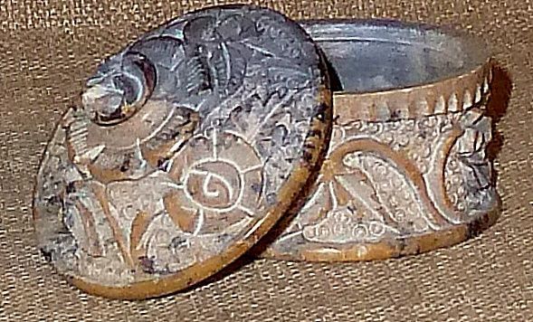 Small Older Chinese Carved Floral Design Inkwell w/Lid Small Older Chinese Carved Floral Design Inkwell w/Lid