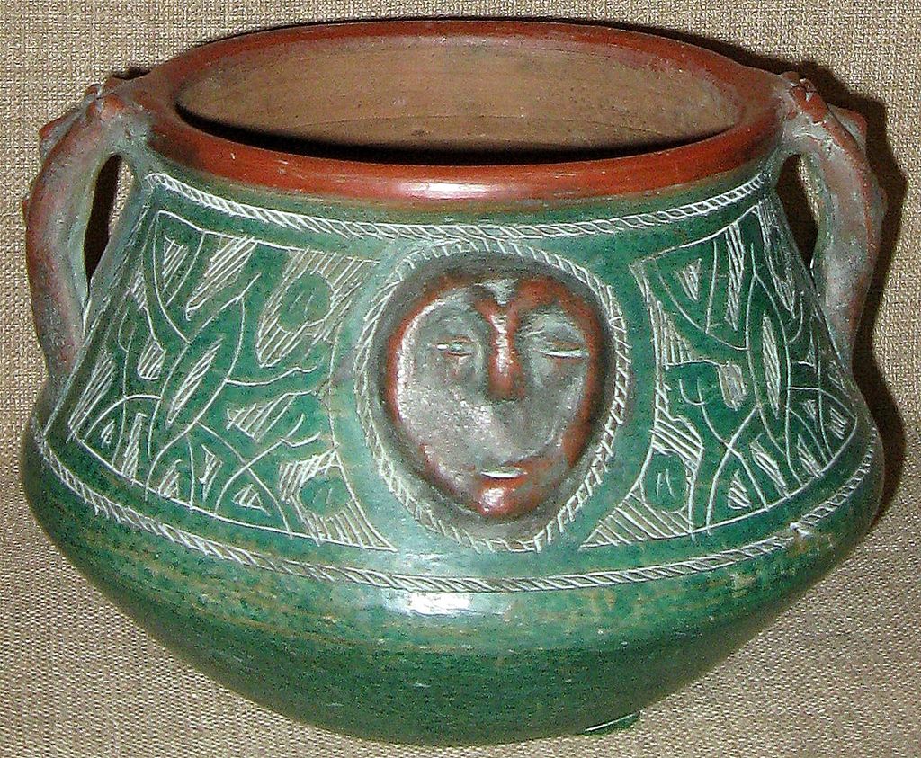 Incredible Handmade & Burnished/Etched Rare Signed Mexican Folk Art Face Pot Incredible Handmade & Burnished/Etched Rare Signed Mexican Folk Art Face Pot