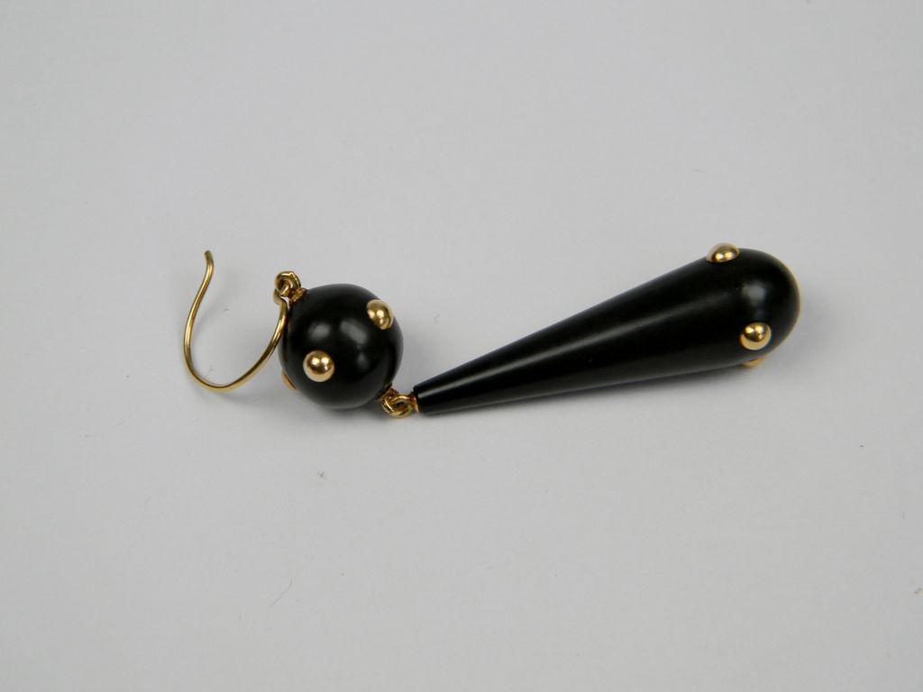 Bakelite 1930's drop stylish earrings Bakelite 1930's drop stylish earrings