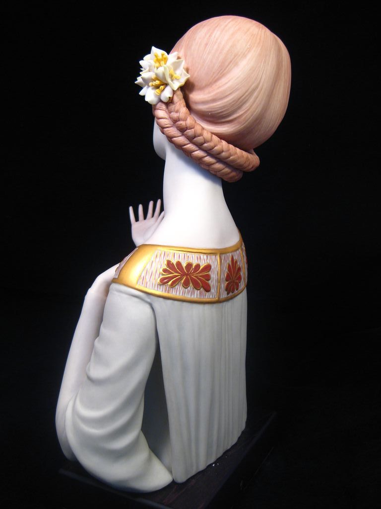Stunning Cybis Beatrice 1965 Limited Edition of 700 Porcelain Figurine Stunning Cybis Beatrice 1965 Limited Edition of 700 Porcelain Figurine