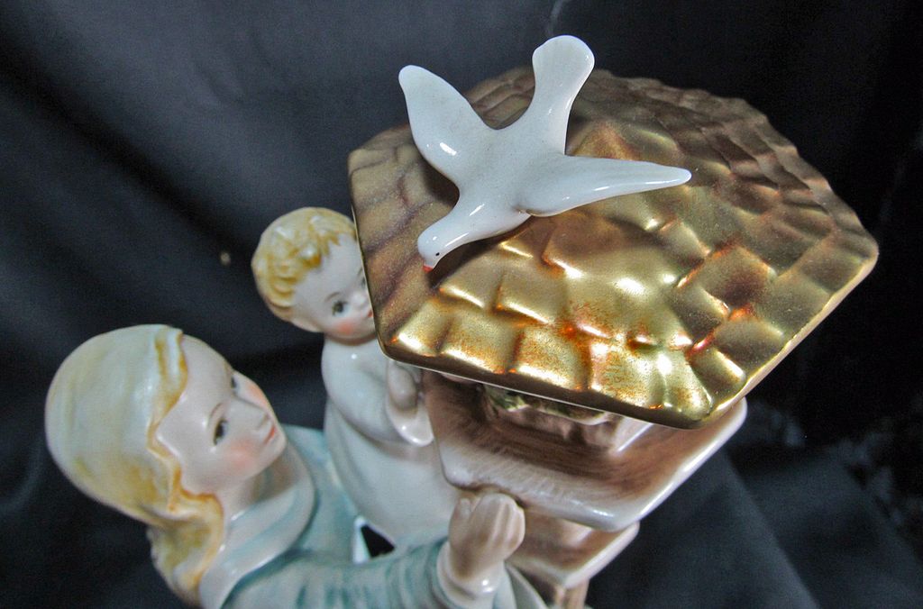 Goebel Charlot Byj figure West Germany MADONNA OF THE DOVES Goebel Charlot Byj figure West Germany MADONNA OF THE DOVES