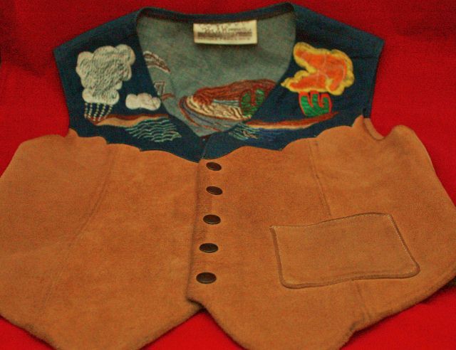 Vintage Woman's Suede & Denim South Western Designed Vest Vintage Woman's Suede & Denim South Western Designed Vest