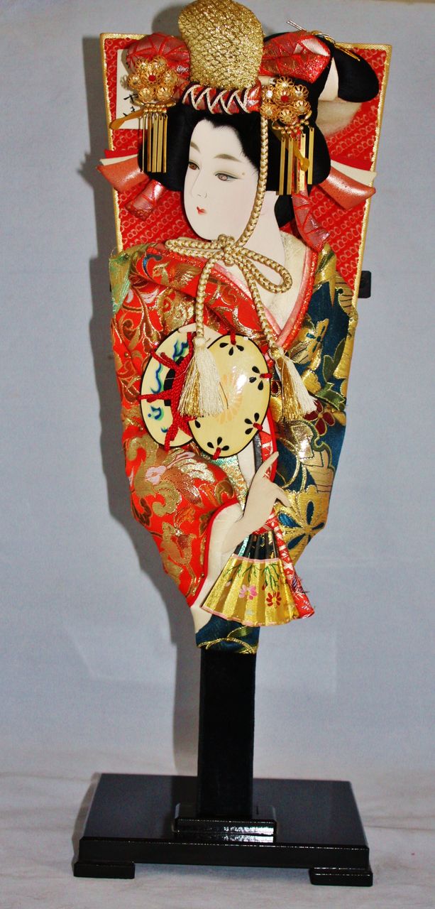 Vintage Geisha Oshi-e Hagoita Paddle Decorative Japanese 3D Art on Stand Vintage Geisha Oshi-e Hagoita Paddle Decorative Japanese 3D Art on Stand