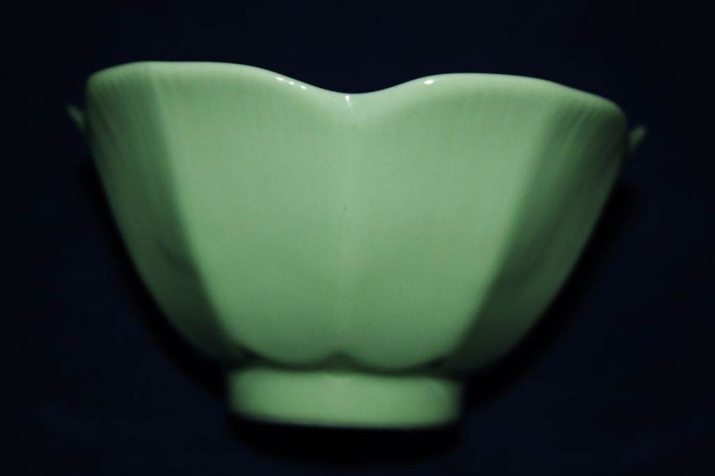 Vintage 8 Piece Set Seafoam Green Ceramic Lotus Shape Dessert Bowls Vintage 8 Piece Set Seafoam Green Ceramic Lotus Shape Dessert Bowls
