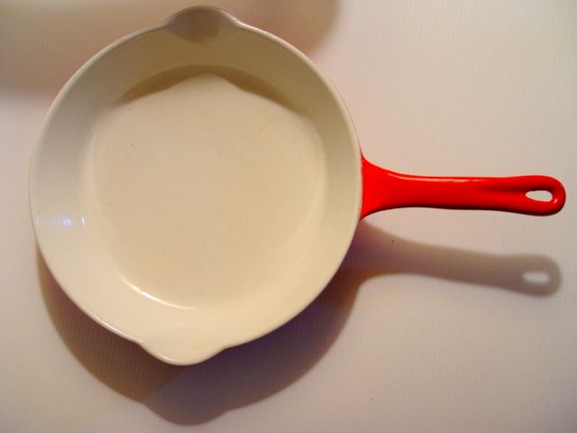 Vintage 9" Descoware Flameware Frying Pan Made in Belgium Vintage 9" Descoware Flameware Frying Pan Made in Belgium