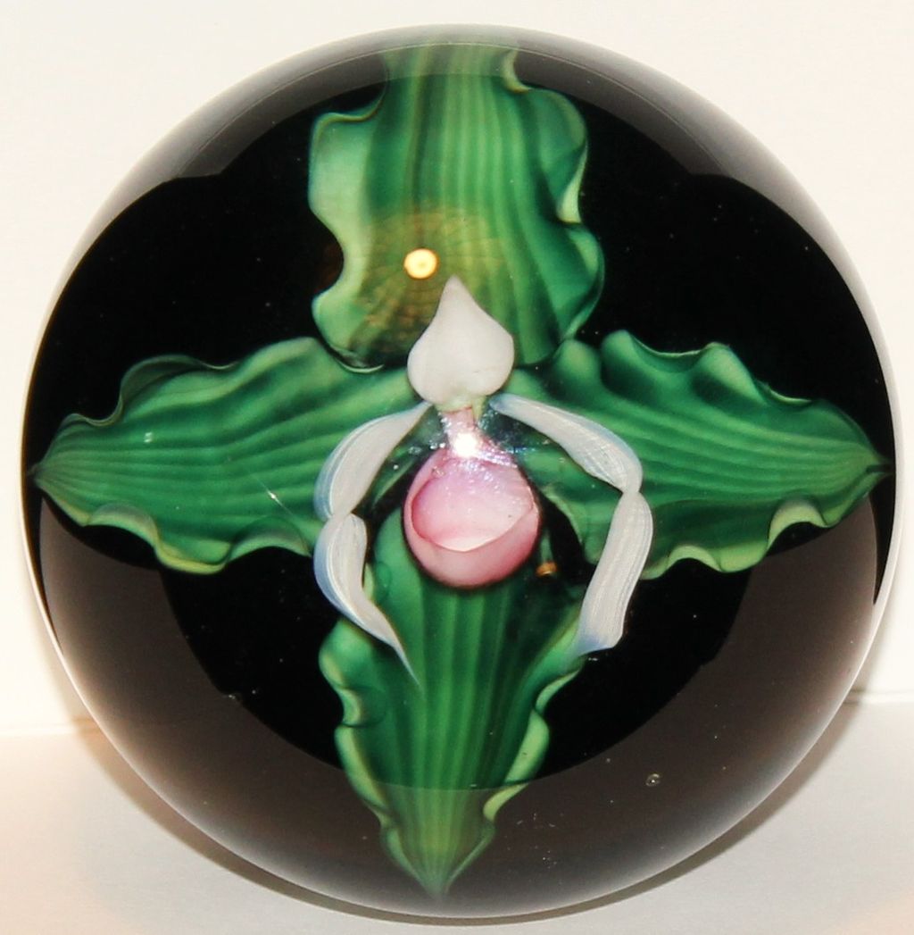 Lundberg Salazar Lady Slipper Paperweight Lundberg Salazar Lady Slipper Paperweight