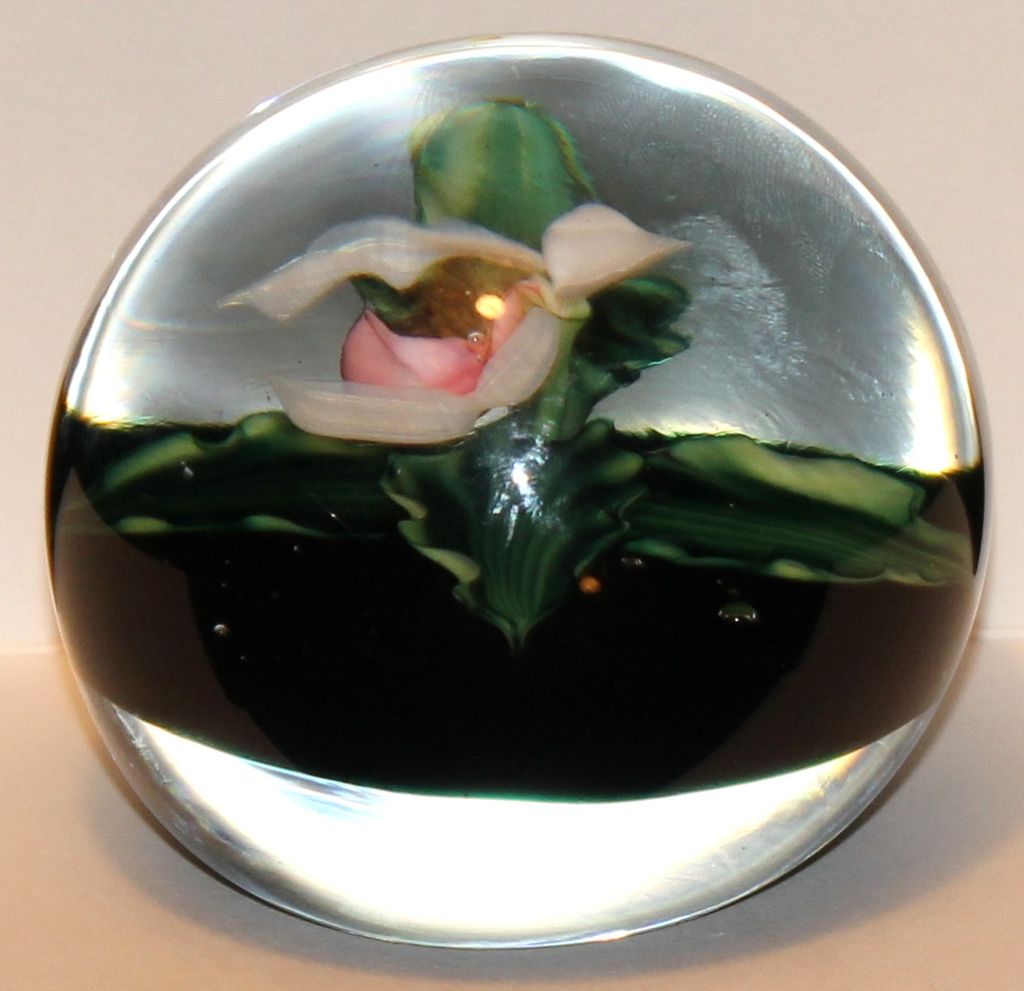 Lundberg Salazar Lady Slipper Paperweight Lundberg Salazar Lady Slipper Paperweight