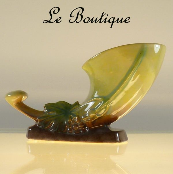Roseville Wincraft Cornucopia Vase Model 228-8 Mint Roseville Wincraft Cornucopia Vase Model 228-8 Mint