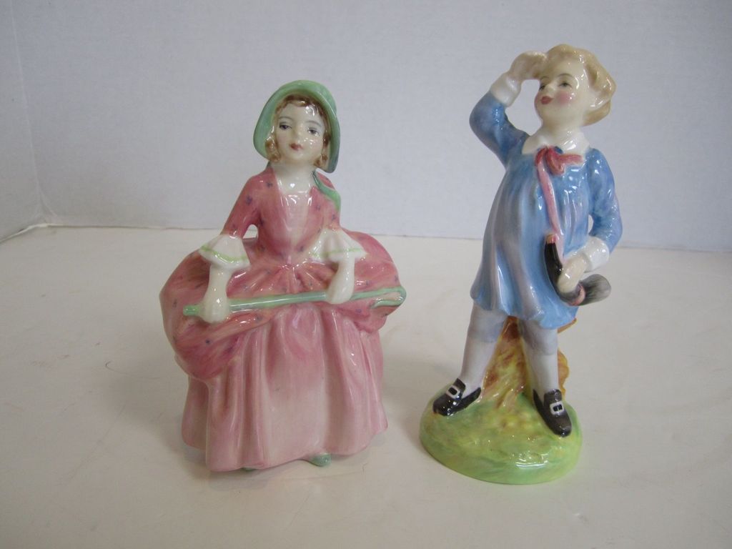Pair of Royal Doulton Porcelain Figurines Little Boy Blue HN2082 & Bo Peep HN1811p Pair of Royal Doulton Porcelain Figurines Little Boy Blue HN2082 & Bo Peep HN1811p