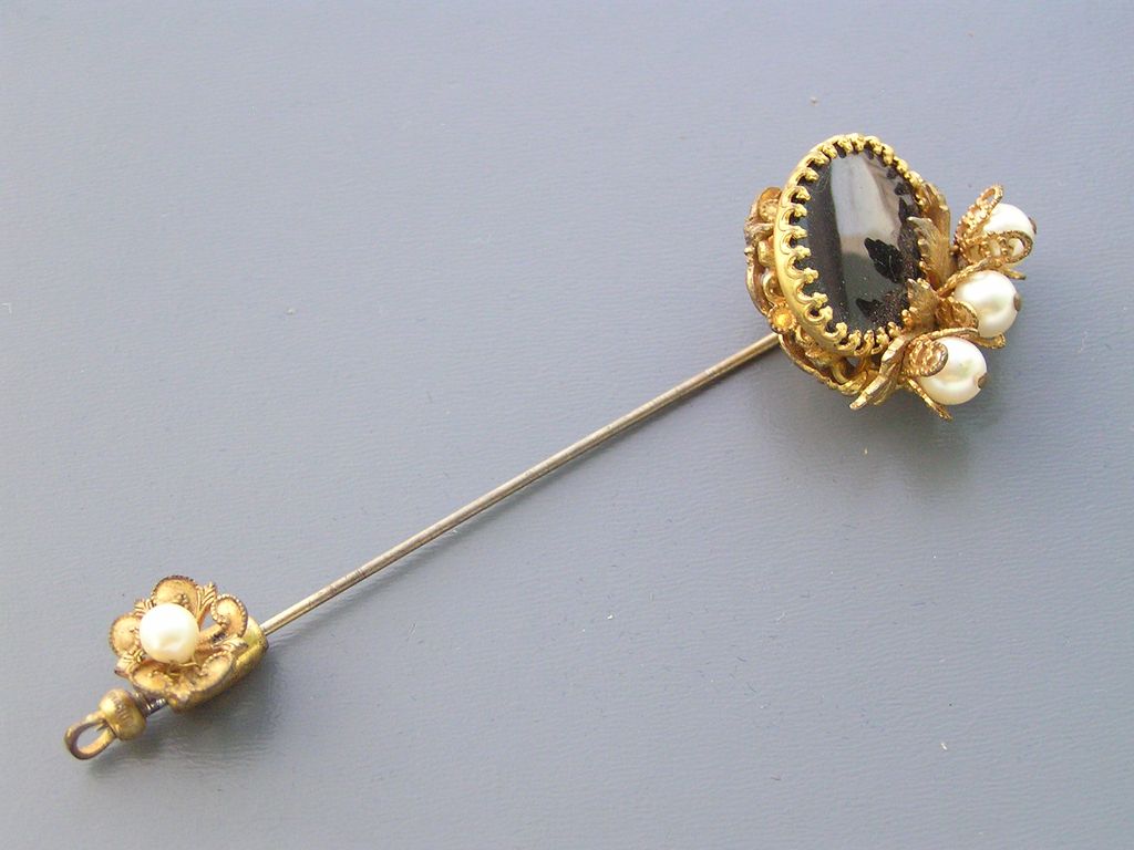 Vintage Stanley Hangler Glass Stick Pin Vintage Stanley Hangler Glass Stick Pin