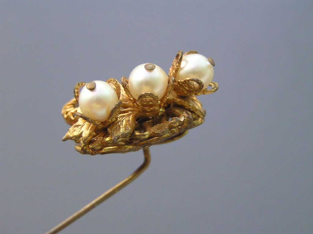Vintage Stanley Hangler Glass Stick Pin Vintage Stanley Hangler Glass Stick Pin
