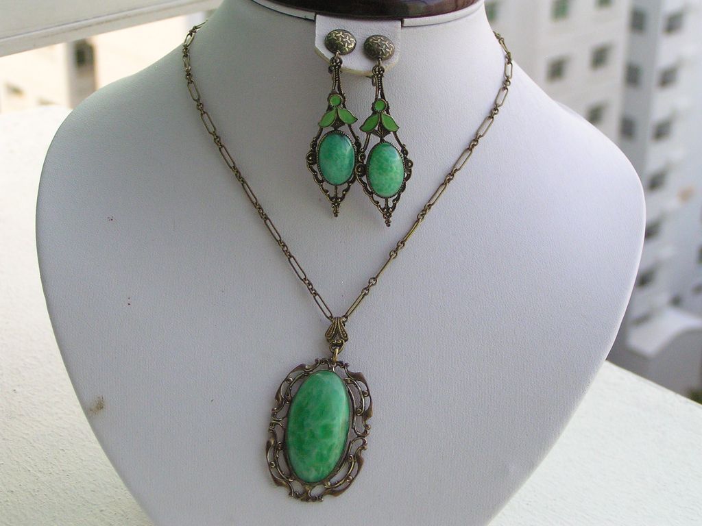 Vintage Art Deco Peking Glass Enamel Pendant Necklace Earrings Demi Vintage Art Deco Peking Glass Enamel Pendant Necklace Earrings Demi