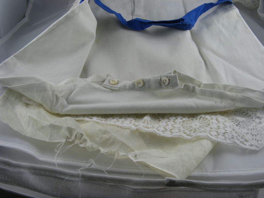 Darling Sun Suit Size 18 to 24 Months Darling Sun Suit Size 18 to 24 Months