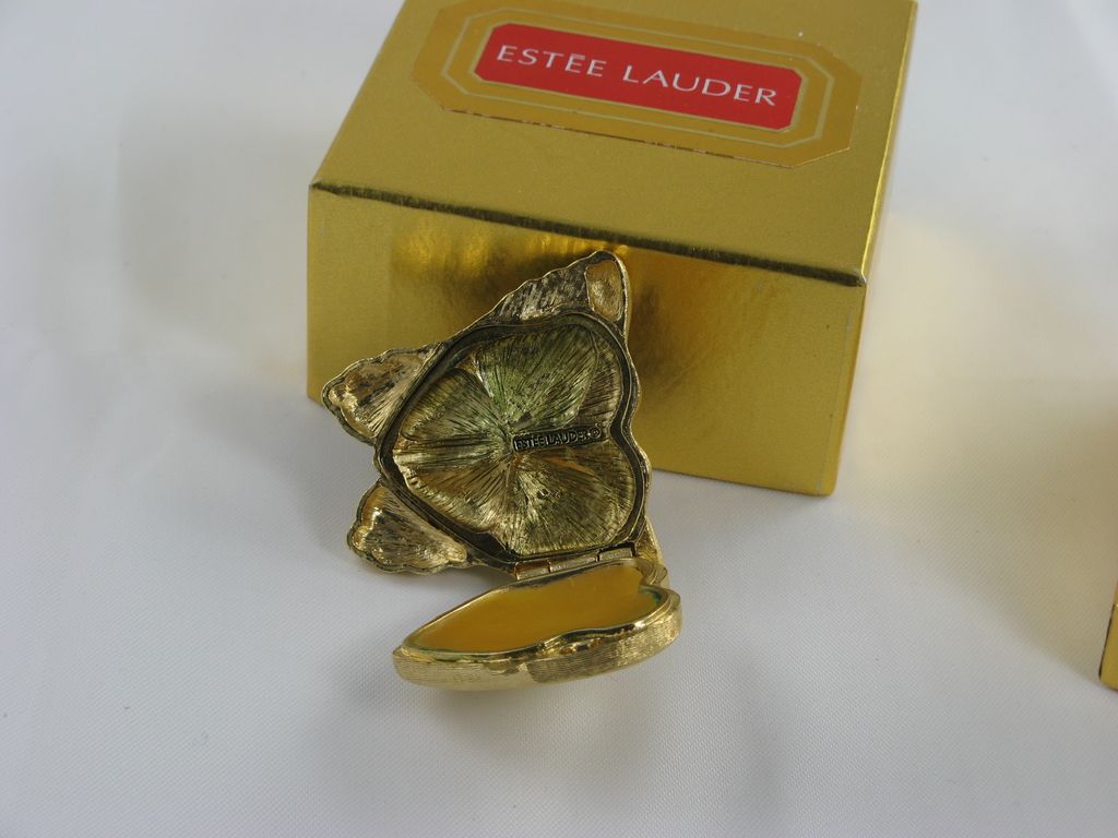 Estee Lauder White Linen Butterfly Solid Perfume Compact Estee Lauder White Linen Butterfly Solid Perfume Compact