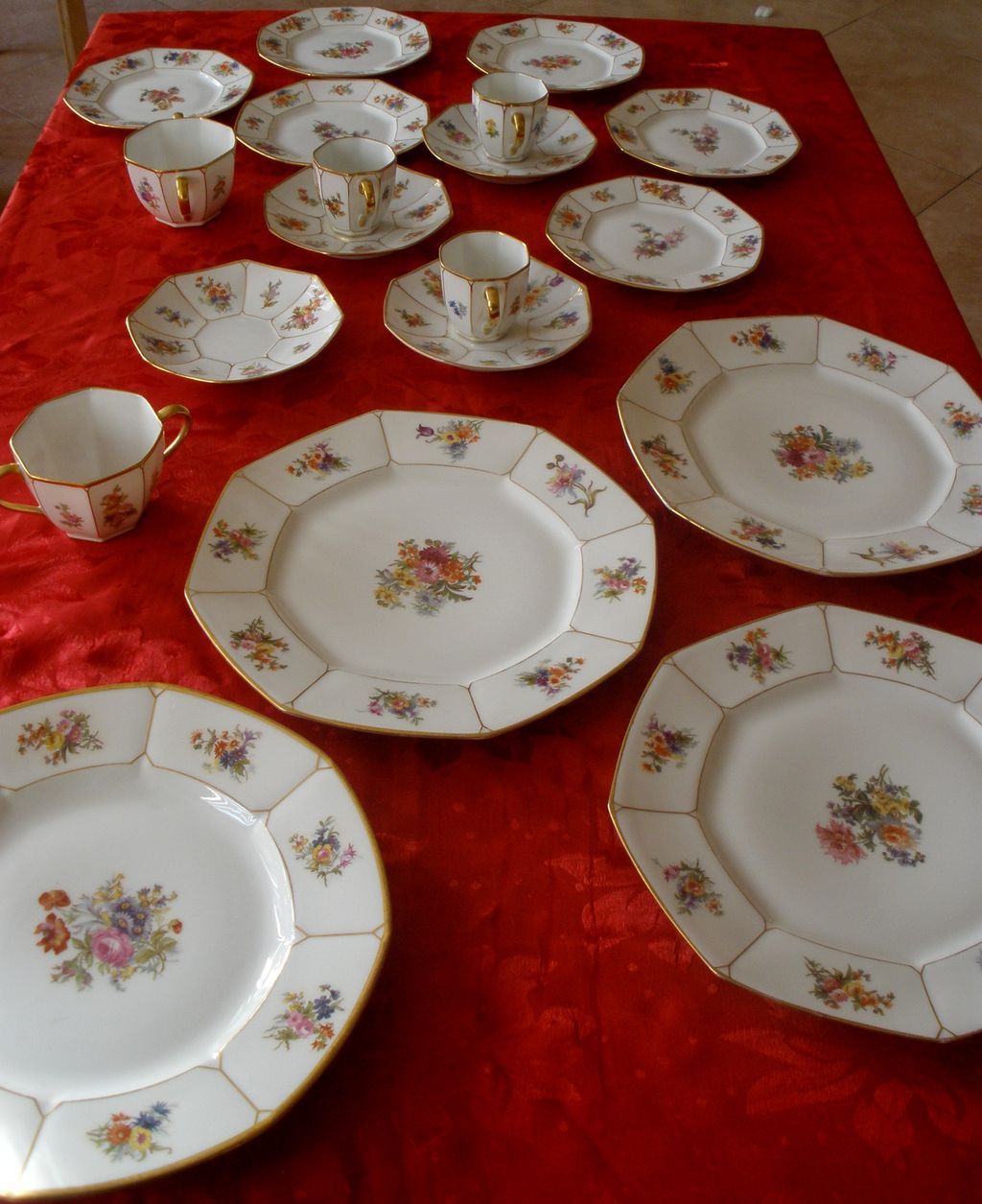 19 pieces of W.C. & G. / Guerin limoges Hexagon shape - Free S&H 19 pieces of W.C. & G. / Guerin limoges Hexagon shape - Free S&H