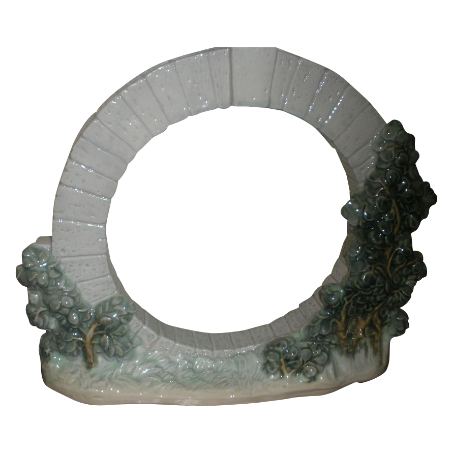 LLADRO Wedding Arbor Archway (retired)-limited LLADRO Wedding Arbor Archway (retired)-limited