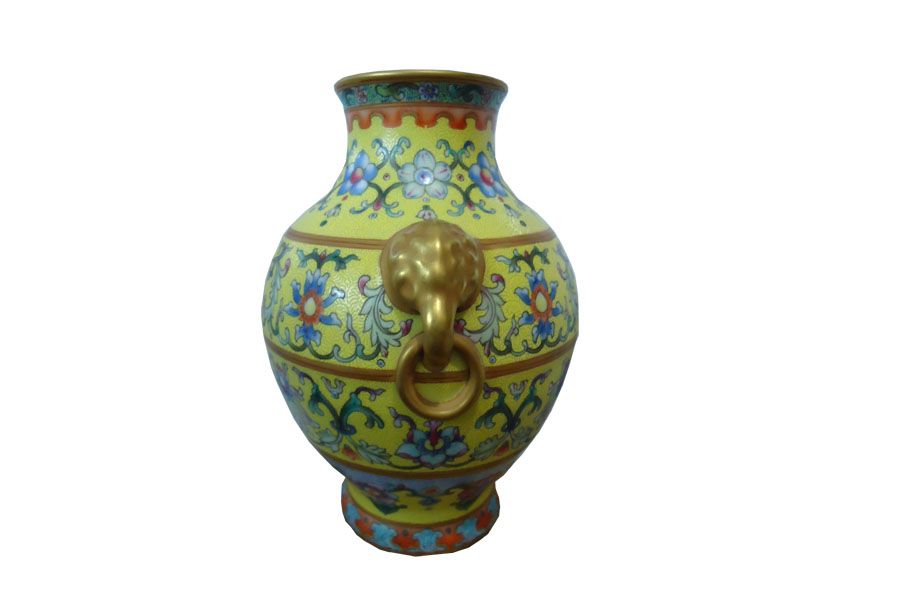 A Superb and Very Rar Vase, six-character mark in underglaze blue 18th Century A Superb and Very Rar Vase, six-character mark in underglaze blue 18th Century