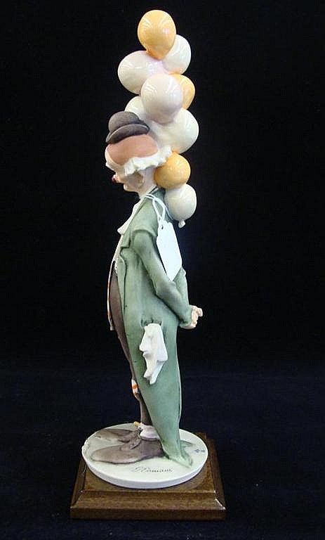 Giuseppi Armani Clown Large Figurine Titled "The Pensive Clown" with Balloons #268E Capodimonte Statue Giuseppi Armani Clown Large Figurine Titled "The Pensive Clown" with Balloons #268E Capodimonte Statue