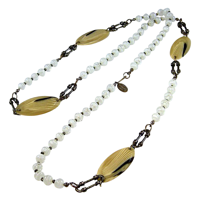 MIRIAM HASKELL Lucite Disks and Art Glass Beads Necklace MIRIAM HASKELL Lucite Disks and Art Glass Beads Necklace