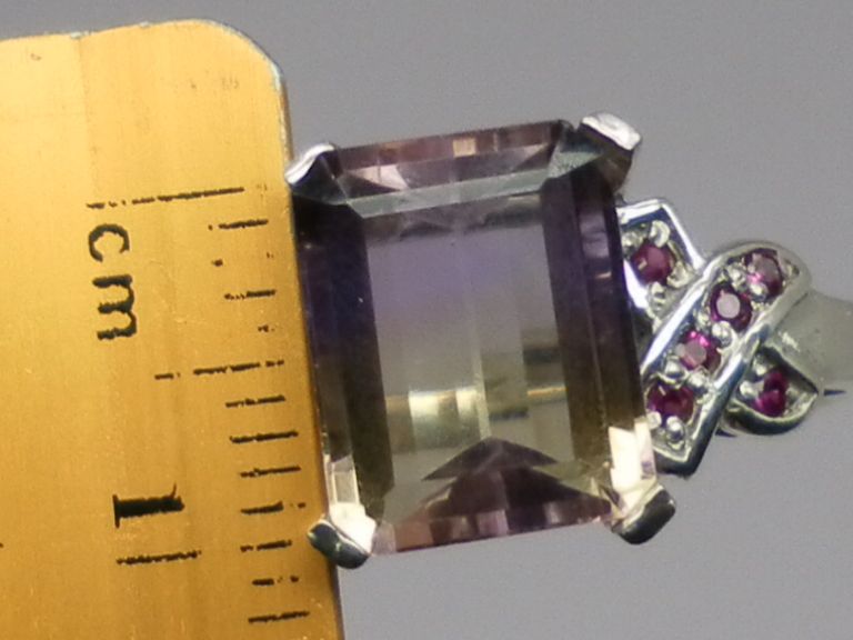 Vintage Ametrine & Ruby Silver Ring; FREE SIZING. Vintage Ametrine & Ruby Silver Ring; FREE SIZING.