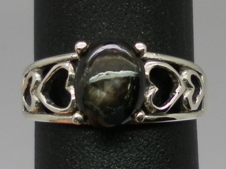 Vintage Black Star Sapphire Silver Ring; FREE SIZING Vintage Black Star Sapphire Silver Ring; FREE SIZING