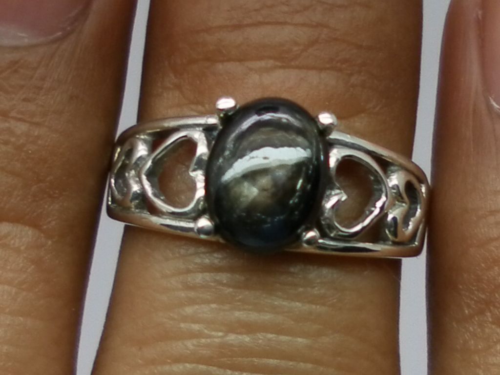 Vintage Black Star Sapphire Silver Ring; FREE SIZING Vintage Black Star Sapphire Silver Ring; FREE SIZING