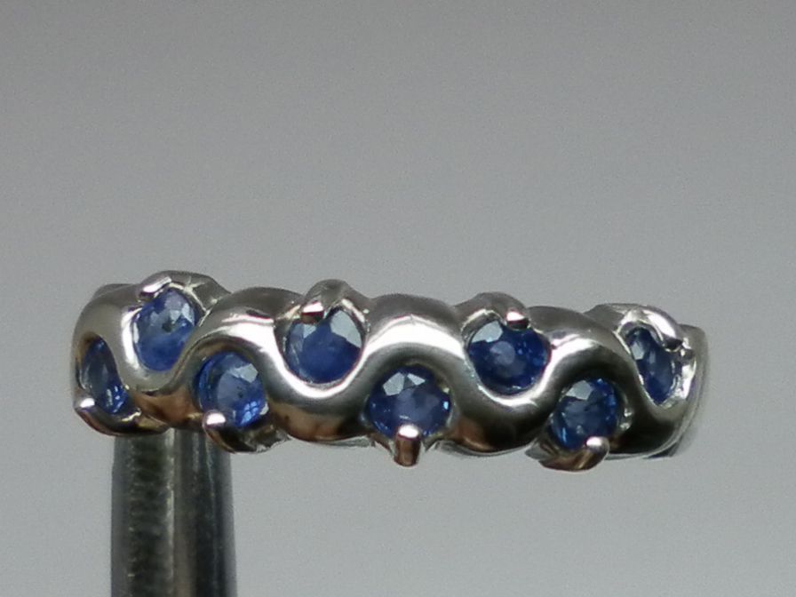 Vintage 14kt Blue Sapphire Ring; FREE SIZING. Vintage 14kt Blue Sapphire Ring; FREE SIZING.
