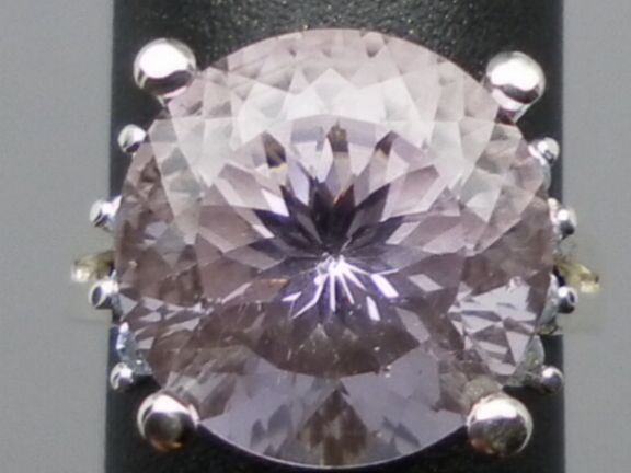 Natural Brazilian Rose and Aquamarine Silver Ring; FREE SIZING. Natural Brazilian Rose and Aquamarine Silver Ring; FREE SIZING.