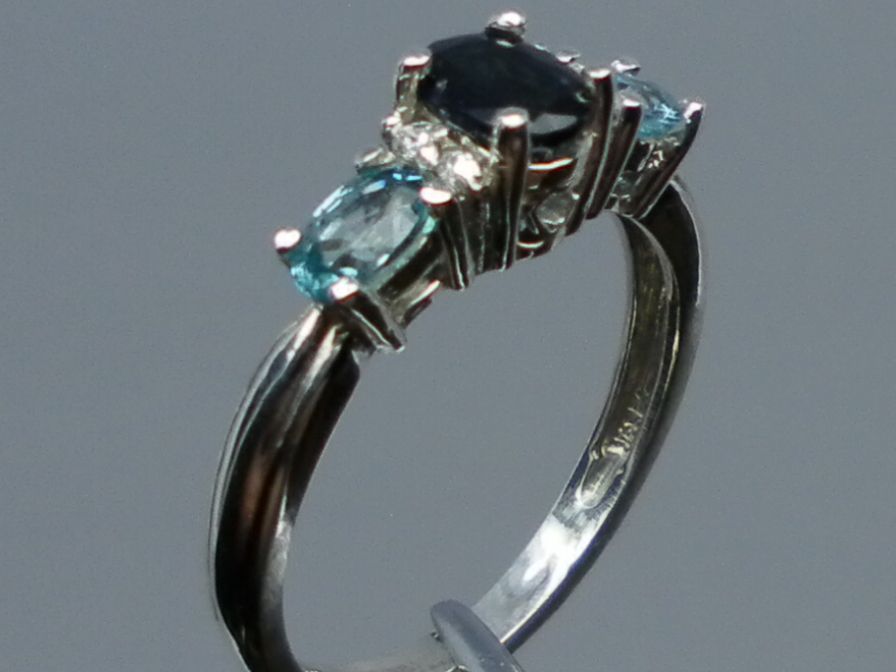 14kt, Blue Sapphire, Blue Zircon & Diamonds Ring; FREE SIZING. 14kt, Blue Sapphire, Blue Zircon & Diamonds Ring; FREE SIZING.