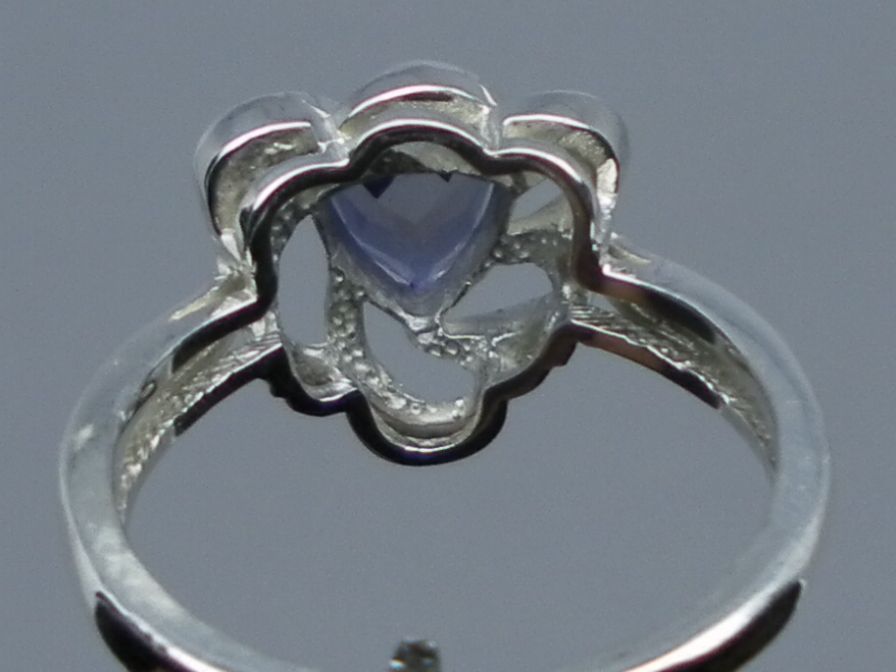 14kt Tanzanite Ring; FREE SIZING. 14kt Tanzanite Ring; FREE SIZING.