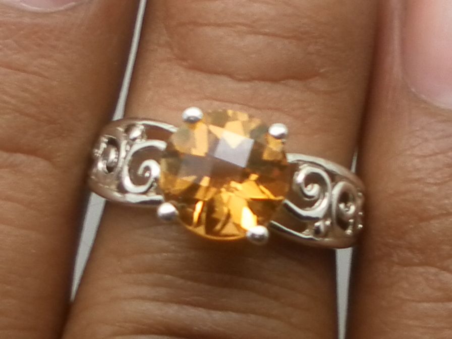 Vintage 14kt Citrine Ring; FREE SIZING. Vintage 14kt Citrine Ring; FREE SIZING.