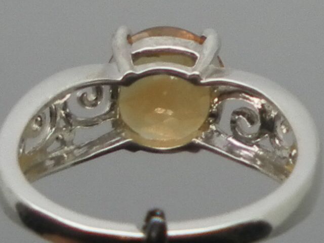 Vintage 14kt Citrine Ring; FREE SIZING. Vintage 14kt Citrine Ring; FREE SIZING.