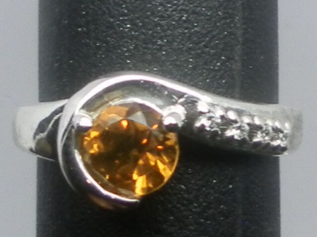 Vintage 14kt Citrine & Diamonds Ring; FREE SIZING Vintage 14kt Citrine & Diamonds Ring; FREE SIZING