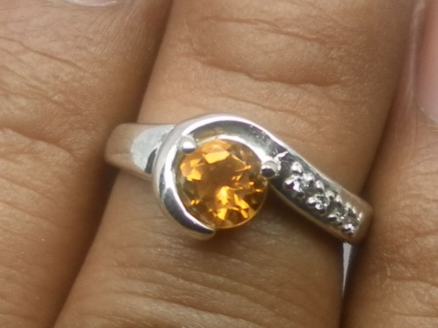 Vintage 14kt Citrine & Diamonds Ring; FREE SIZING Vintage 14kt Citrine & Diamonds Ring; FREE SIZING