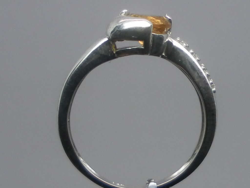 Vintage 14kt Citrine & Diamonds Ring; FREE SIZING Vintage 14kt Citrine & Diamonds Ring; FREE SIZING