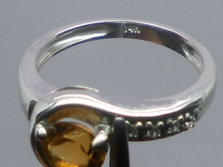 Vintage 14kt Citrine & Diamonds Ring; FREE SIZING Vintage 14kt Citrine & Diamonds Ring; FREE SIZING