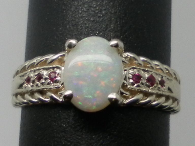 Vintage 14kt Australian Opal & Ruby Ring; FREE SIZING. Vintage 14kt Australian Opal & Ruby Ring; FREE SIZING.